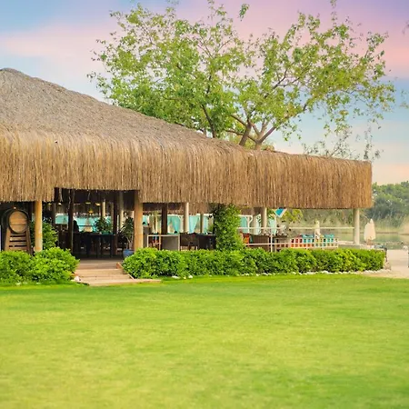 糖果海滩俱乐部酒店