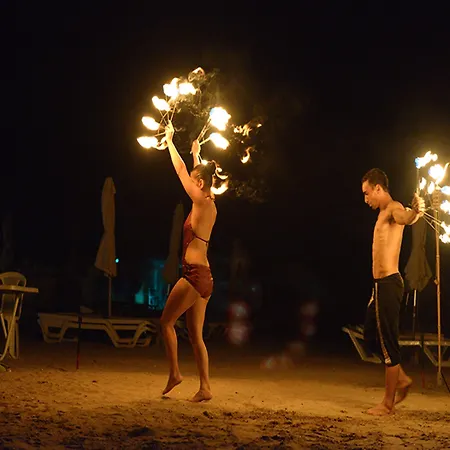 糖果海滩俱乐部酒店 厄吕代尼兹