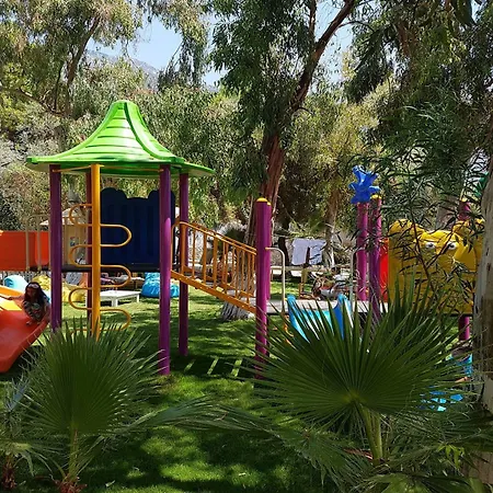 Sugar Club Hotell 3*