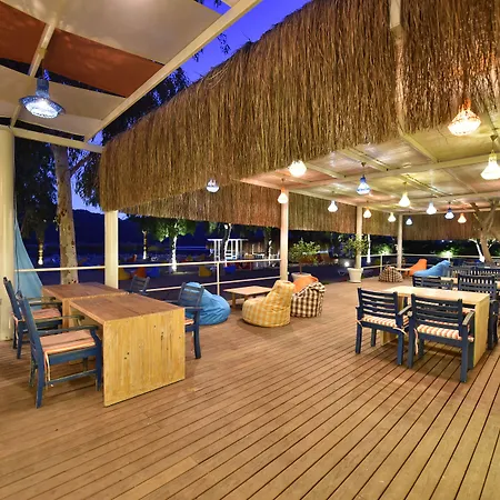 糖果海滩俱乐部酒店 厄吕代尼兹