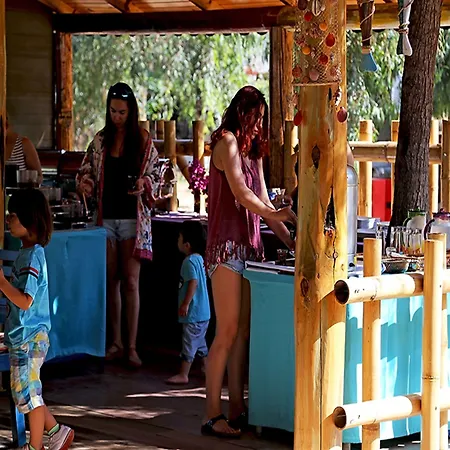 糖果海滩俱乐部酒店