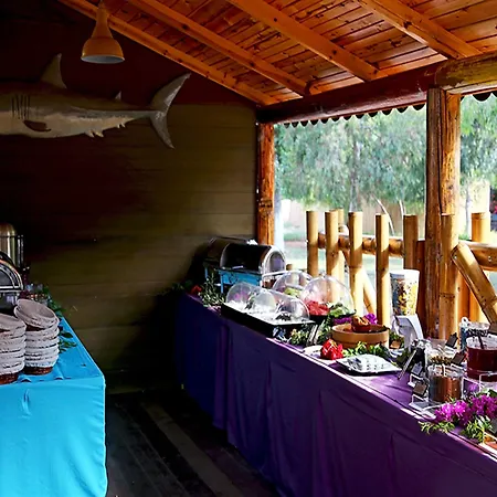 糖果海滩俱乐部酒店 3*