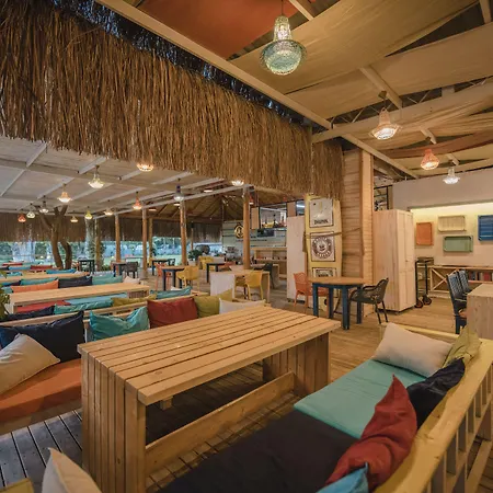 糖果海滩俱乐部酒店 酒店 3*