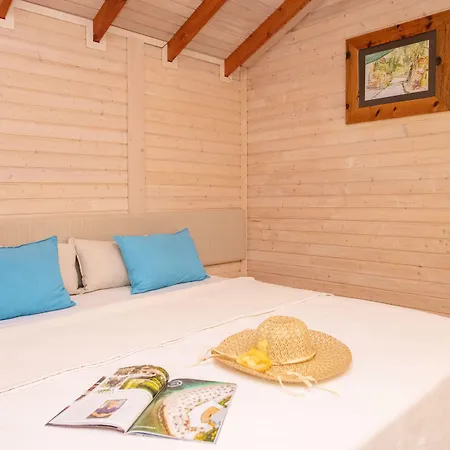 糖果海滩俱乐部酒店 3*